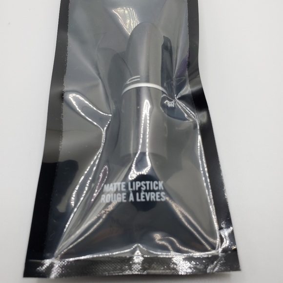 Mac Cosmetics Lipstick Lady Danger - Picture 3 of 4